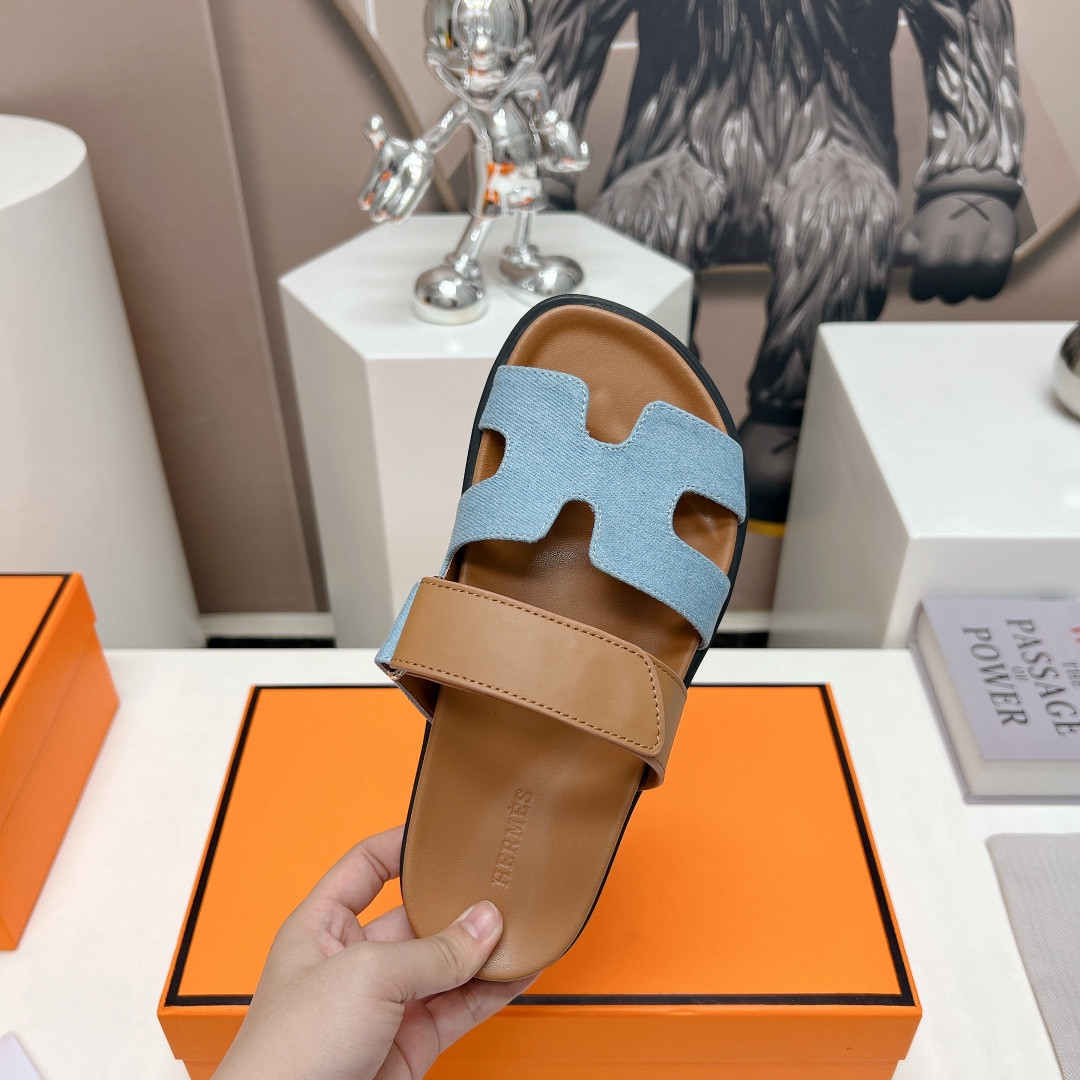 UA Hermès Chypre sandal