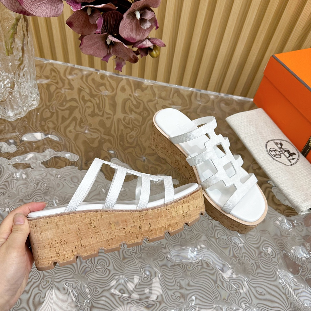 UA Hermès Isabella 30 sandal