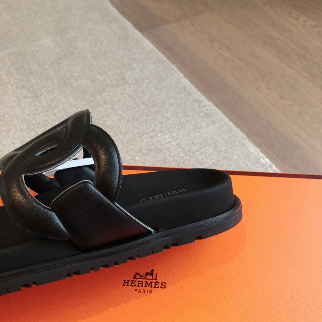 UA Hermès Extra sandal