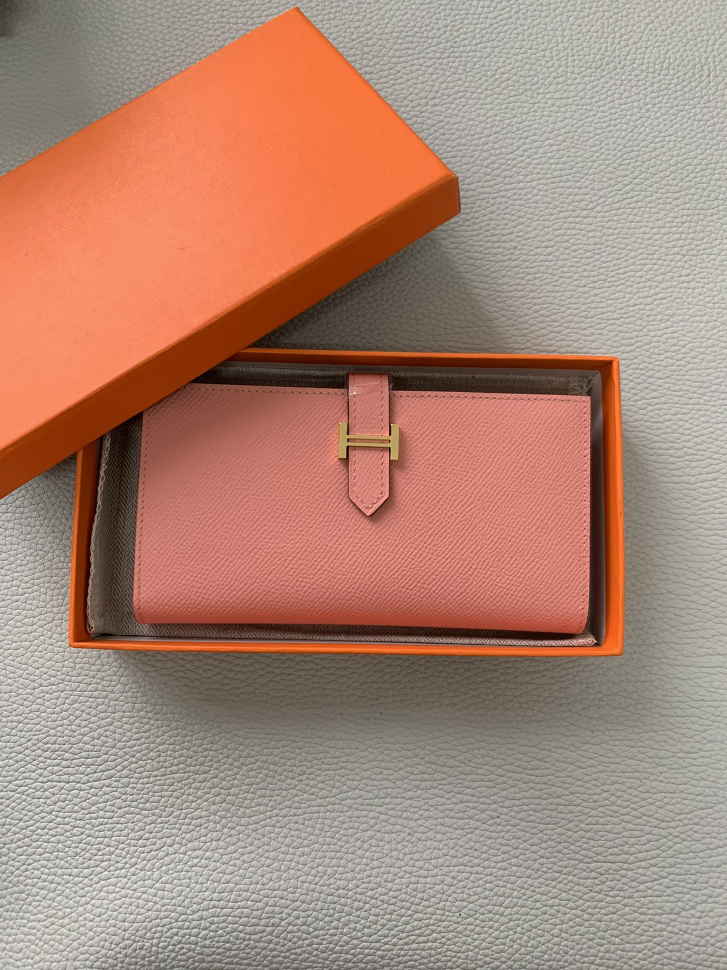 Hermès Long Wallet 17.5x9.5CM