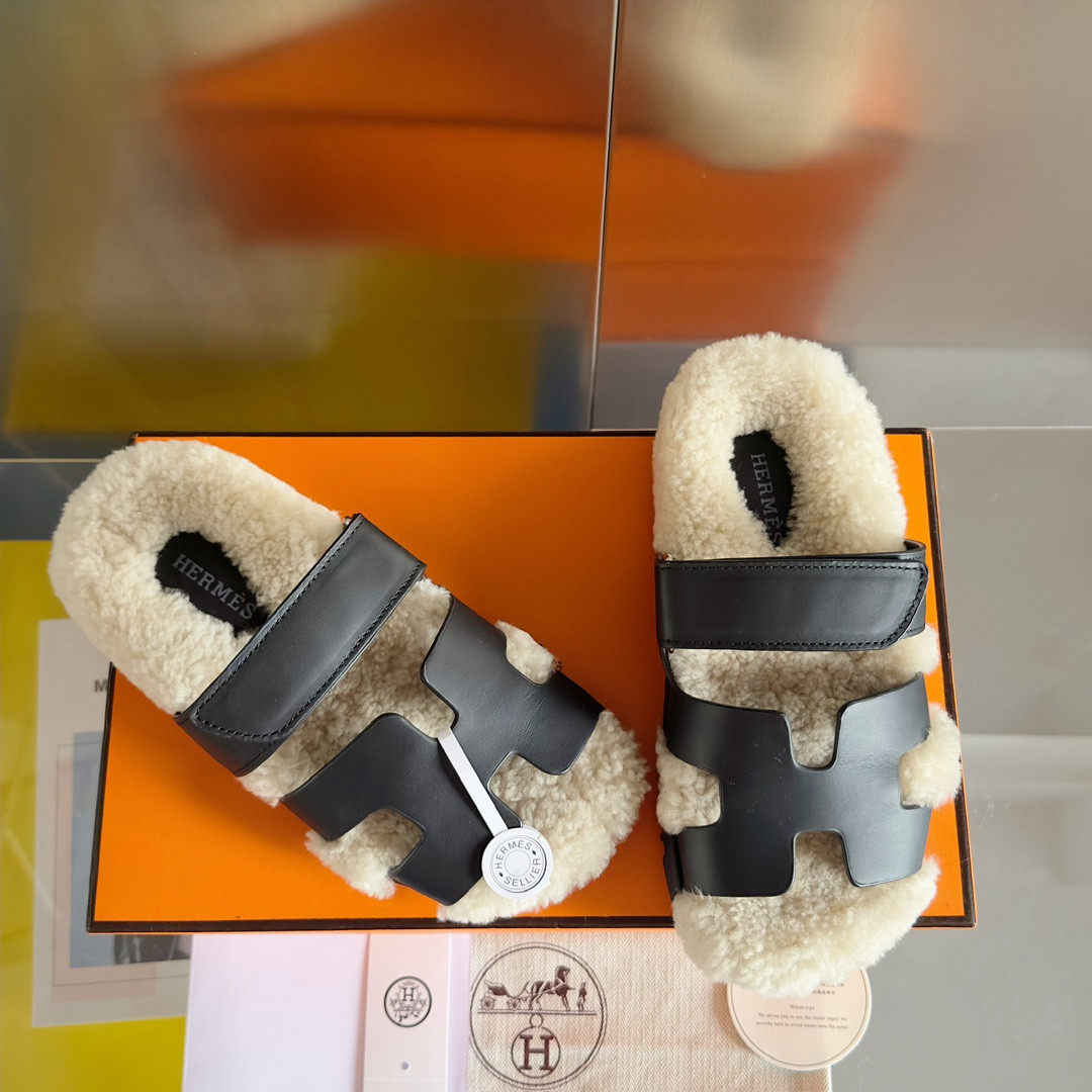 UA Hermès Chypre sandal