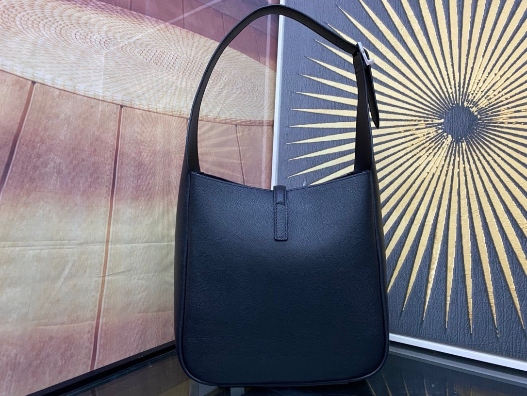 Y*L le 5 À 7 23x22x8cm