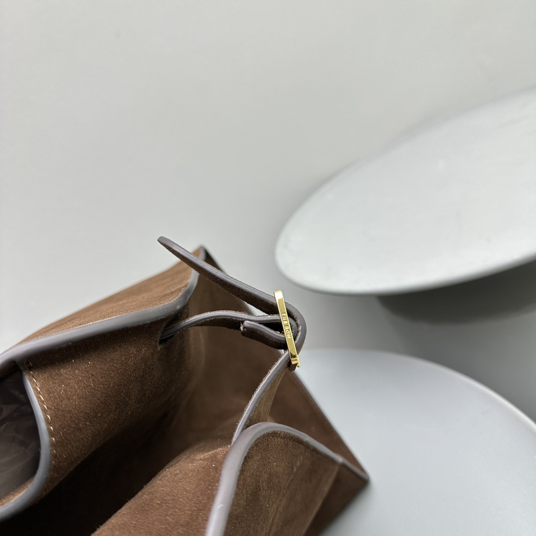 T*e R0w margaux 17 43x24x30cm