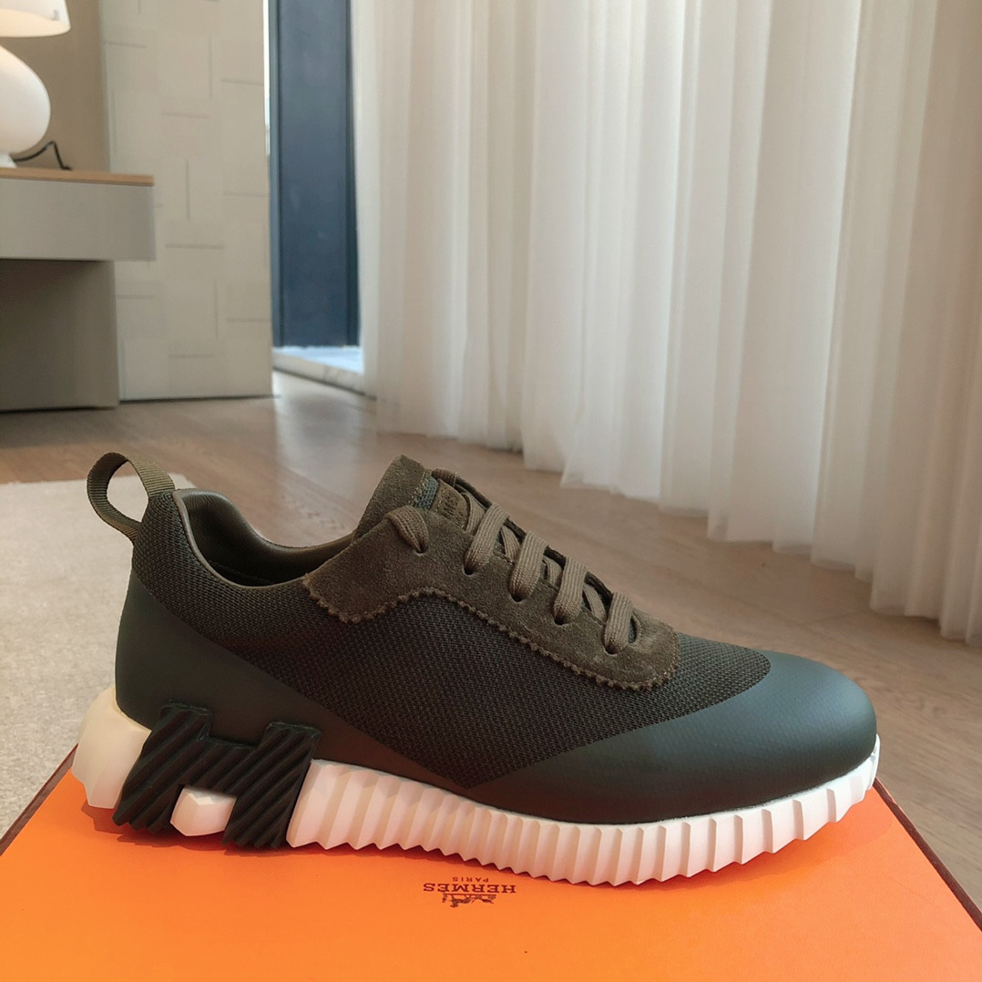 UA Hermès Bouncing Sneaker