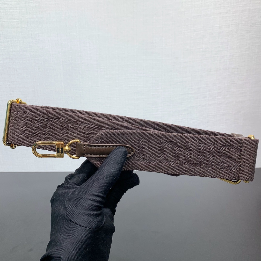 LV Coussin Hobo M12072 38x33x10CM