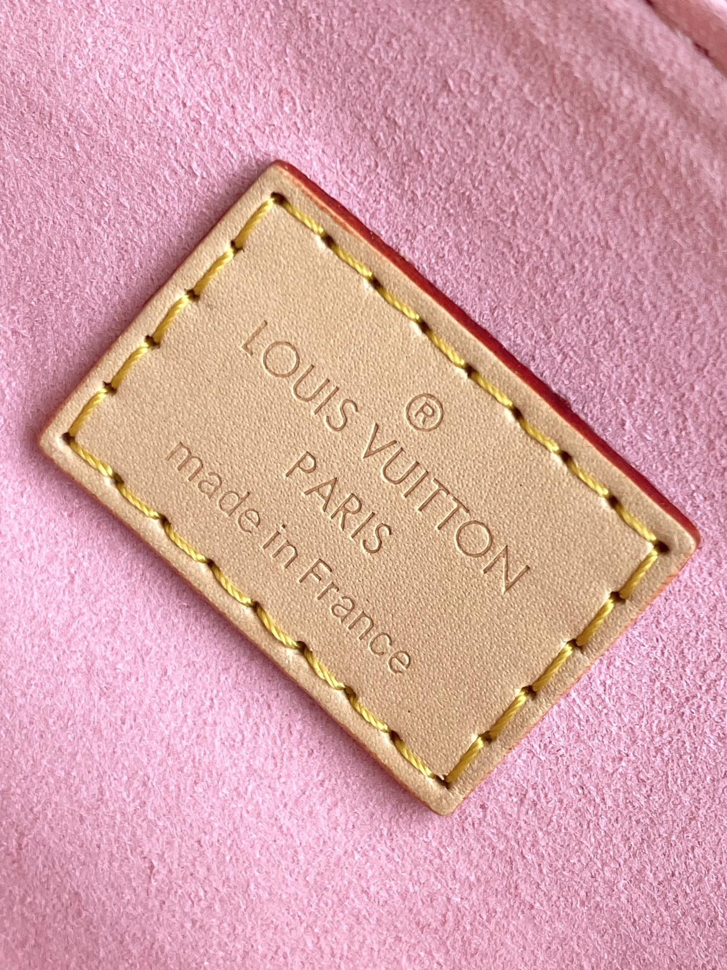 LV Nano Speedy M81879 16x10x7.5cm