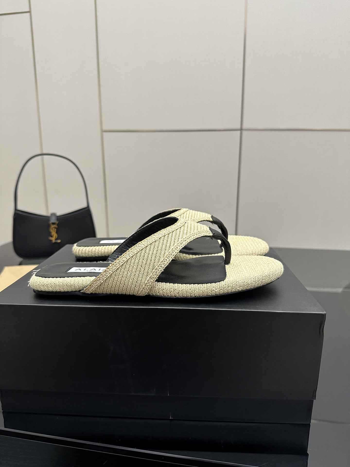 UA Alaia Triangle Flat Slides(Customized Size 7-10 days production time)